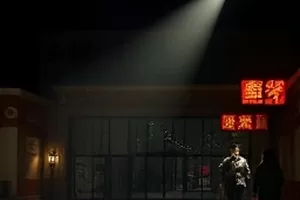 第七个夜班封面，深夜便利店冷柜前的值班身影